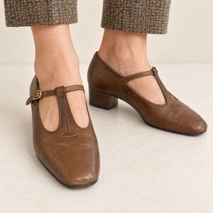 Enna Jetticks Narrow Grannycore Brown T-Strap Mary Jane Pumps, Women’s 8.5 AAAAA